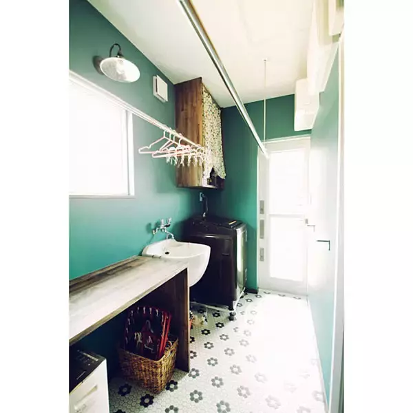 「アイデア＆便利グッズ満載！室内干しのアイデア10選」の画像