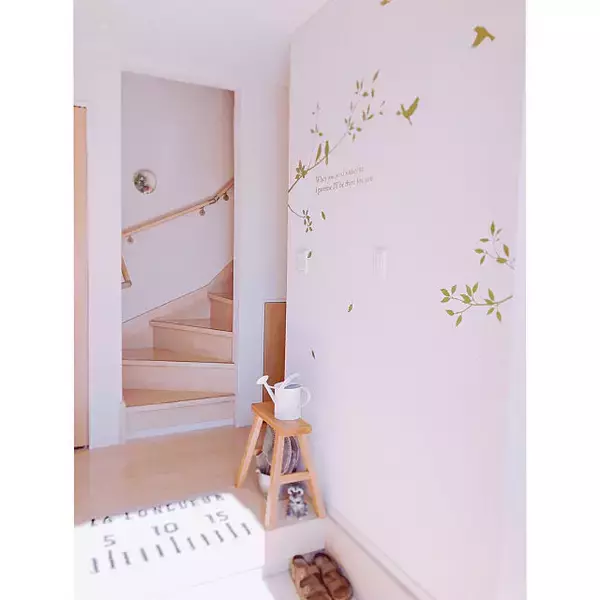 「シンプルで美しいから好き♡無印良品のベンチがあるお部屋」の画像