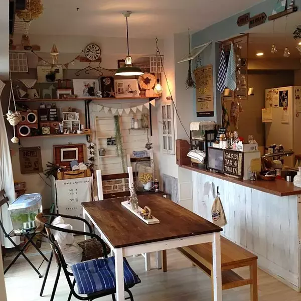 「シンプルで美しいから好き♡無印良品のベンチがあるお部屋」の画像