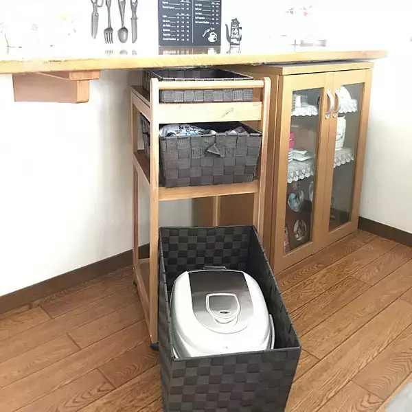 「もっと使いやすく整然と！炊飯器や電子レンジの賢い置き方」の画像