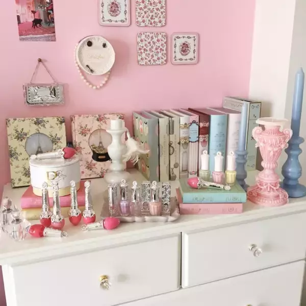 「女子力UP♡乙女心をくすぐるロマンティックインテリア」の画像