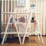 「見のがせない！手作りのラダーシェルフで秀逸ディスプレイ」の画像1