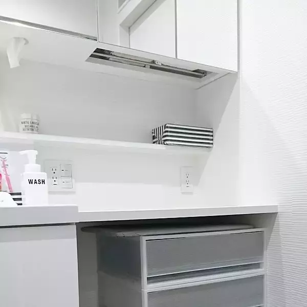 「アイロンがけがはかどる♡アイロン収納のアイデア10選」の画像