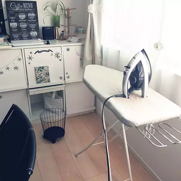 「アイロンがけがはかどる♡アイロン収納のアイデア10選」の画像