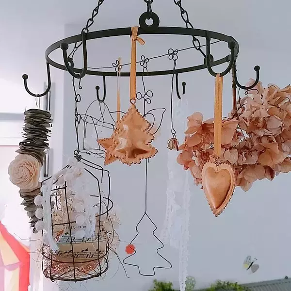 「お部屋をワンランクアップ☆セリアのアイアングッズ」の画像