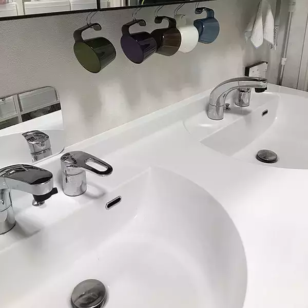 「大掃除ですっきりコンパクトに！参考にしたい洗面所収納」の画像