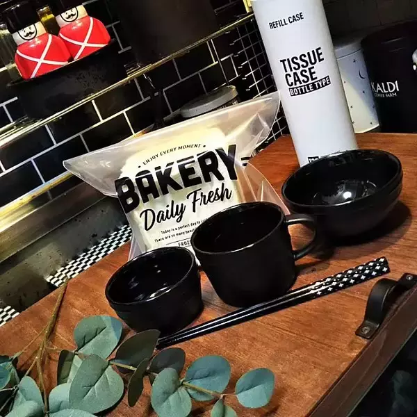 「無彩色大好きさん集まって♡セリアで叶うモノトーン化計画」の画像