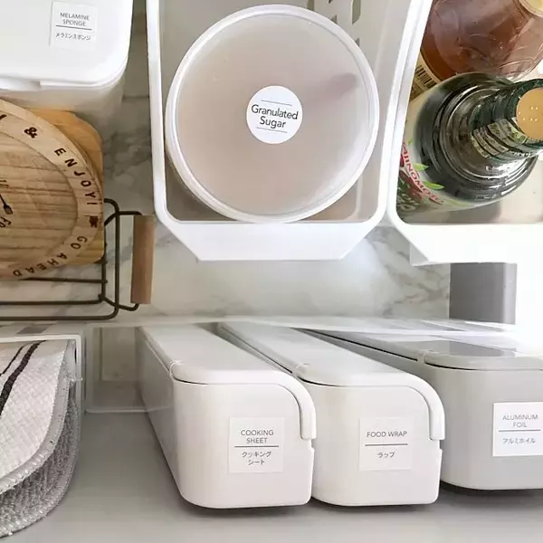 「無彩色大好きさん集まって♡セリアで叶うモノトーン化計画」の画像