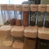 「見た目も使い勝手も抜群にいい！セリアの調味料入れの活用」の画像6