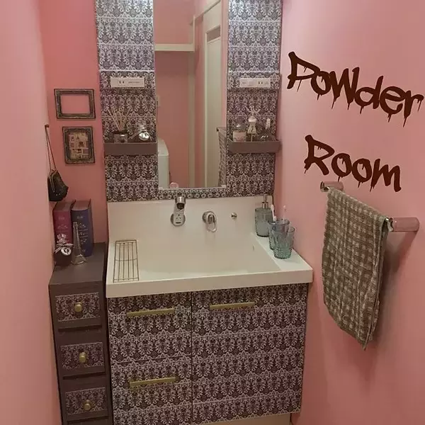 「ミステリアスな世界にようこそ♡ゴシックインテリアの魅力」の画像