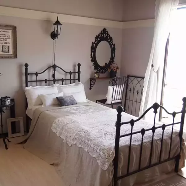 「ミステリアスな世界にようこそ♡ゴシックインテリアの魅力」の画像