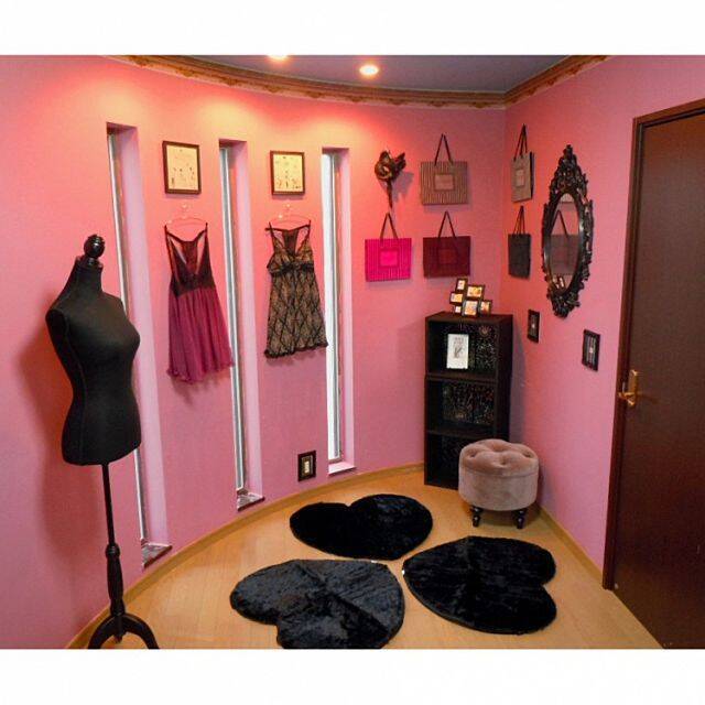 ミステリアスな世界にようこそ♡ゴシックインテリアの魅力