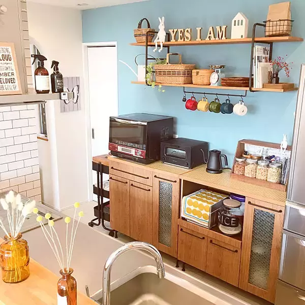 「あなたは何色が好き？アクセントクロスで魅力的な部屋作り」の画像