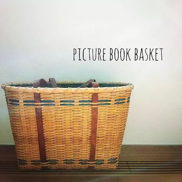 「この方法ありかも♡試したくなる技あり絵本収納アイデア」の画像