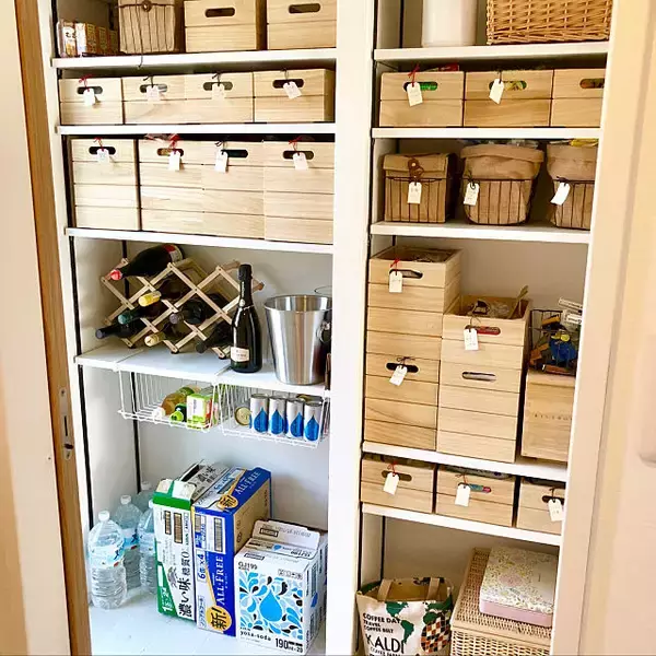 「工夫プラスでこんなに使いやすい！ストック収納のアイデア」の画像