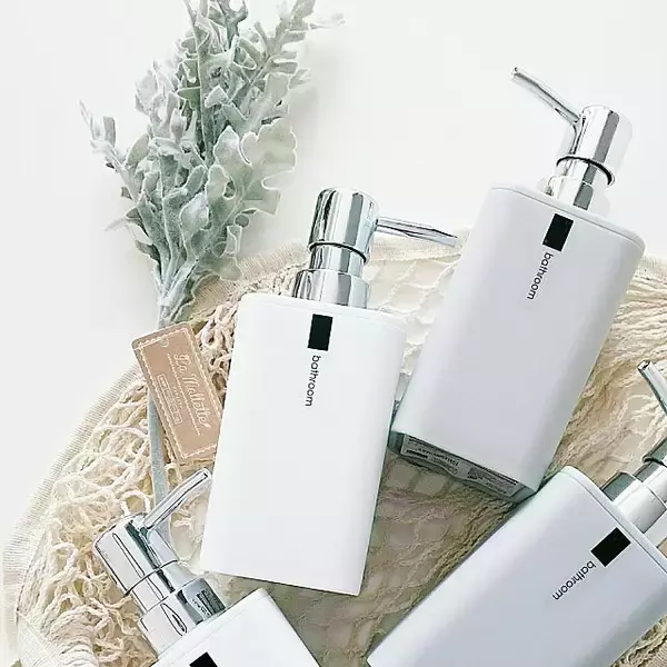 「プチプラで理想のお風呂場が作れる♪ダイソーお風呂グッズ」の画像