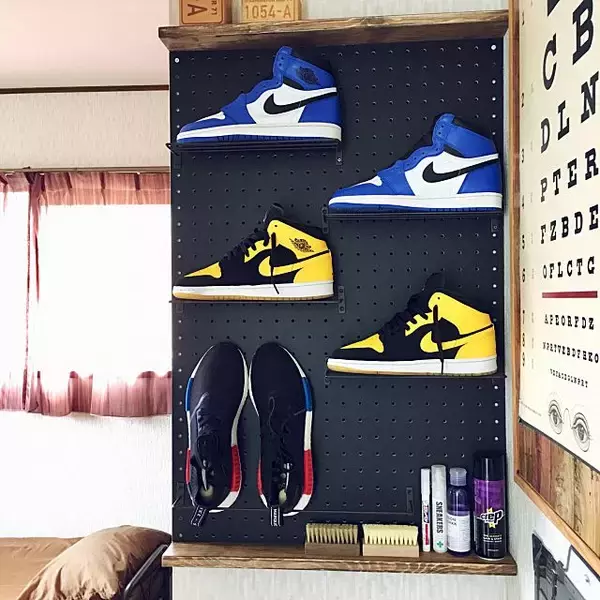 「壁面に飾る☆ペグボードを使ったコレクションディスプレイ」の画像