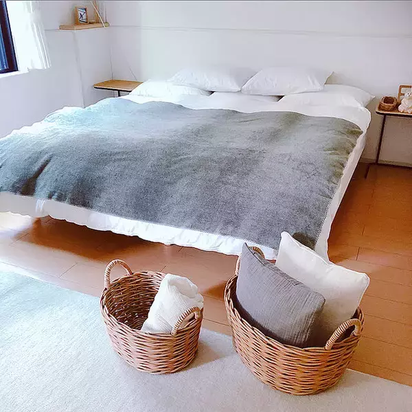 「ニトリと無印で！寝室をシンプルに心地よくコーディネート」の画像