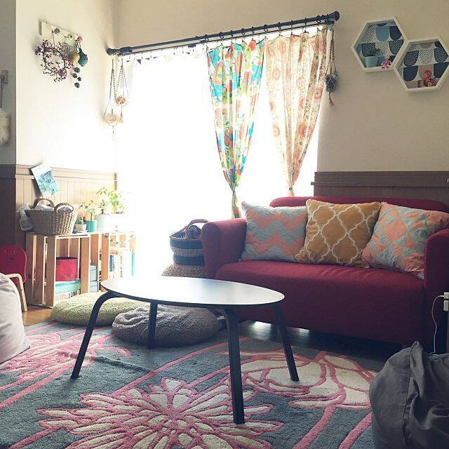 色柄を組み合わせて カラフルに魅せるタッキースタイル 19年3月12日 エキサイトニュース