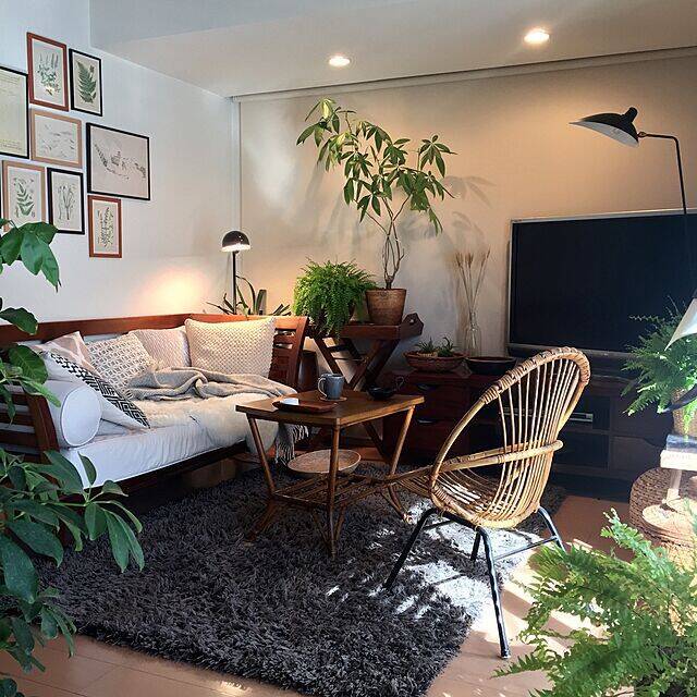 ソファを見栄え良く☆無印良品とニトリのインテリアグッズ