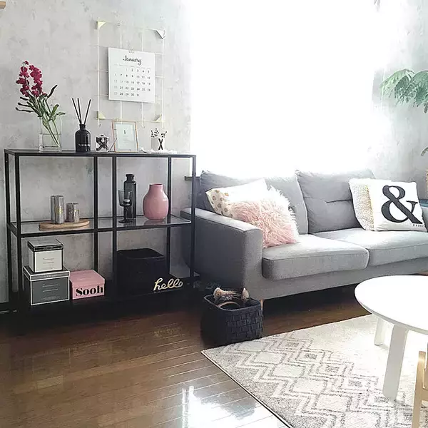 「ソファを見栄え良く☆無印良品とニトリのインテリアグッズ」の画像