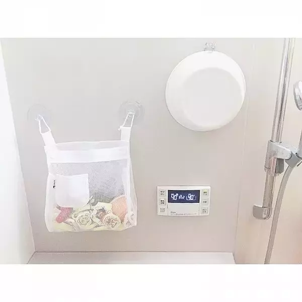 「いつも清潔に保ちたい！お風呂のおもちゃ収納実例集」の画像