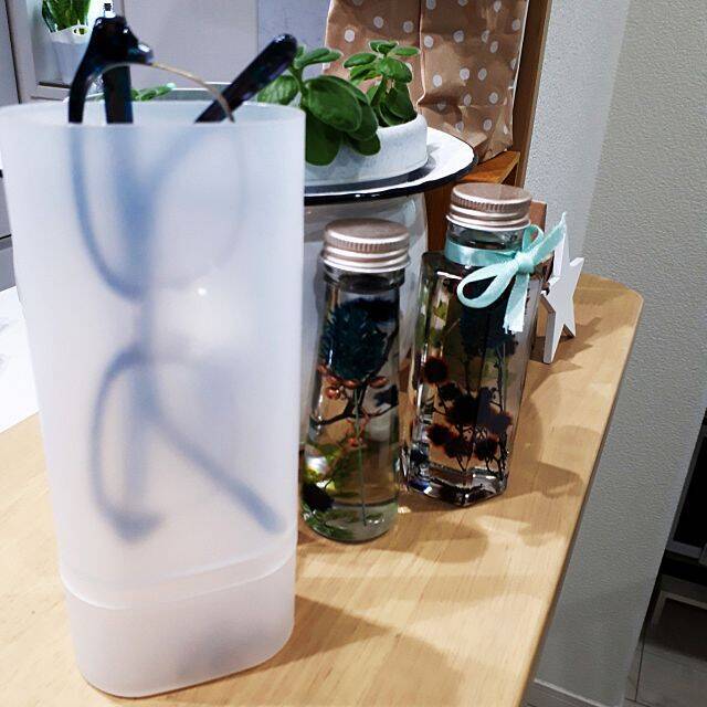 専用収納で快適に♪真似したいメガネ収納アイデア集