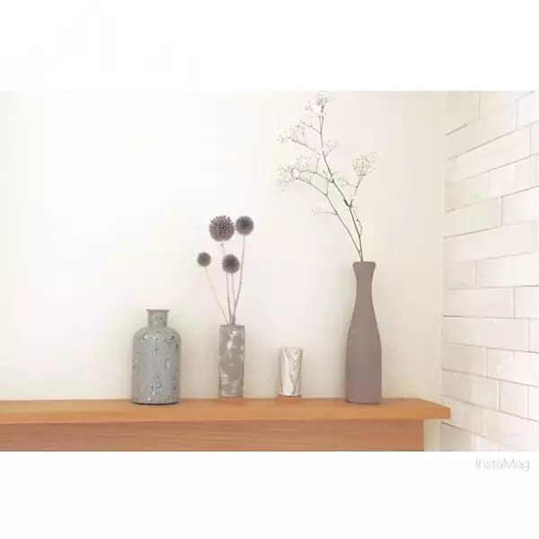 「フラワーベースに夢中♡お花も喜ぶ私のお気に入りはコレ」の画像