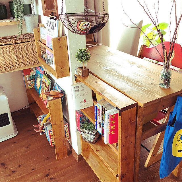 世界にひとつだけ！本が読みたくなる私のてづくり本棚