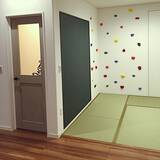 「楽しい遊び心いっぱい☆ボルダリングウォールのあるお部屋」の画像4
