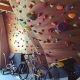 「楽しい遊び心いっぱい☆ボルダリングウォールのあるお部屋」の画像11