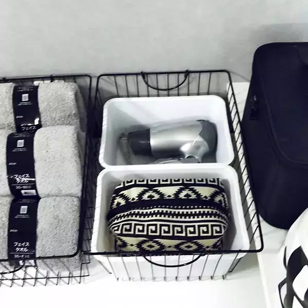 「タオルから食器まで☆ダイソーのモノトーンアイテムに注目」の画像