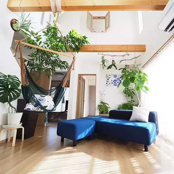 「シンプルで使い方自在！リビングに最適な無印良品のソファ」の画像