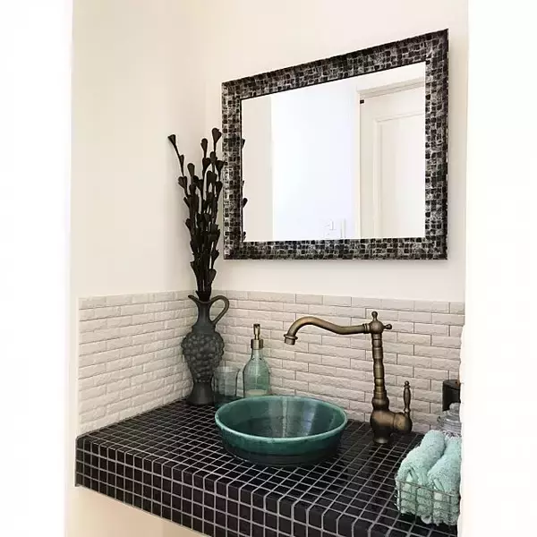 「ニトリのウォールミラーが大活躍♡デザインや形が豊富」の画像