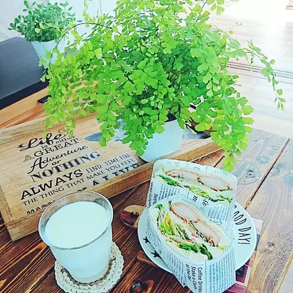 「ランチョンマットの代わりにいかが？カフェ風トレイ活用法」の画像