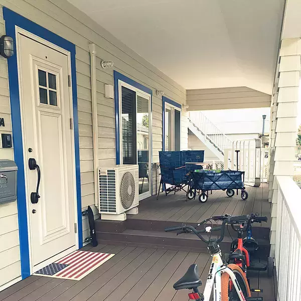 「ここがお家の顔！ドレスアップした玄関ドアの実例集」の画像