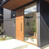 「ここがお家の顔！ドレスアップした玄関ドアの実例集」の画像4