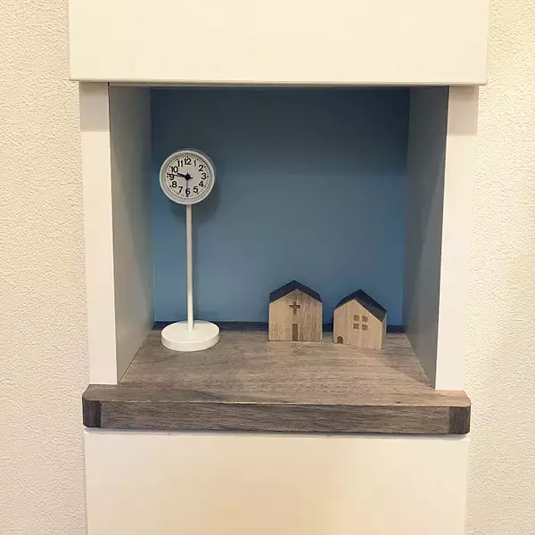 「100均リメイクシートでできる！トイレのイメチェン実例集」の画像