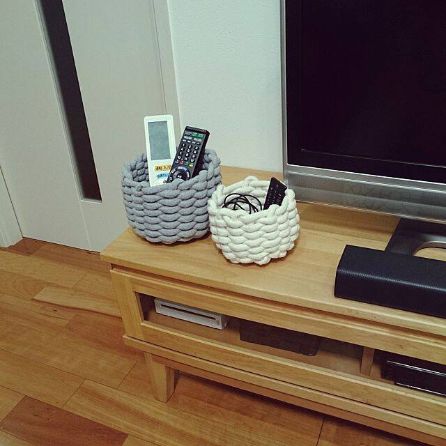 今日から真似したい！テレビ周りをすっきり見せるアイデア