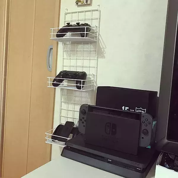 「今日から真似したい！テレビ周りをすっきり見せるアイデア」の画像