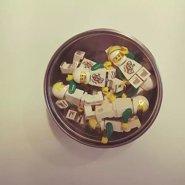 「親子でお片付け上手になれちゃう♡LEGOの収納アイディア」の画像