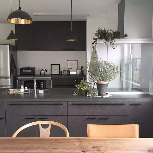 「モダンなアクセントに☆真鍮インテリアアイテムの魅力」の画像