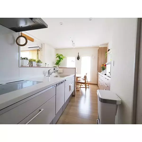 「整えて印象アップ！すっきりとしたキッチンの作り方」の画像