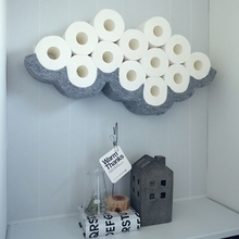 アイデア満載！すっきり見せるトイレットペーパー収納術