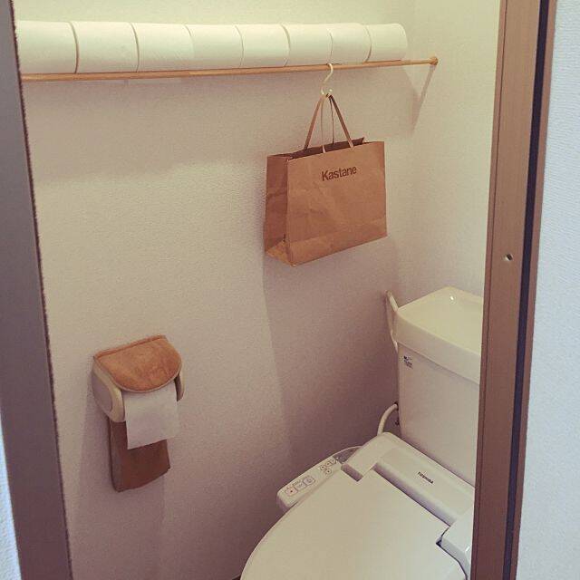 アイデア満載！すっきり見せるトイレットペーパー収納術