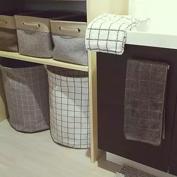 「ダイソーのグラフチェック☆クールでモダンなインテリアに」の画像