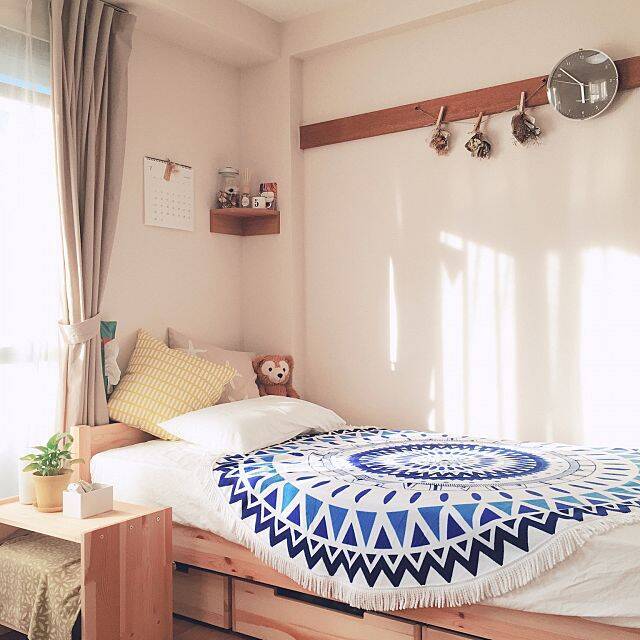 どんな部屋にも使えるシンプルさが魅力！無印良品のベッド 