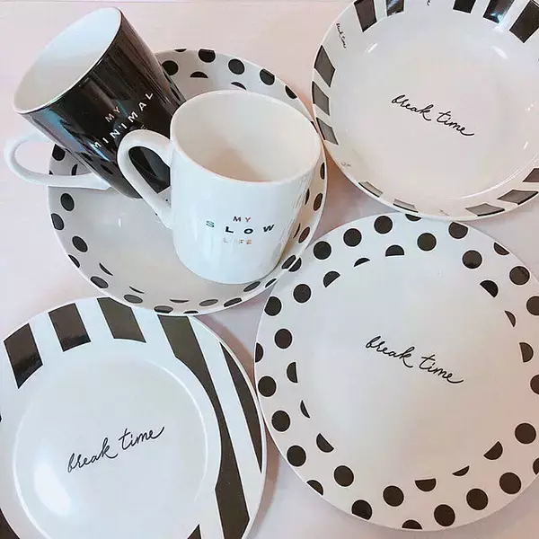 「ダイソーで見つけた！プチプラで買えるモノトーンアイテム」の画像