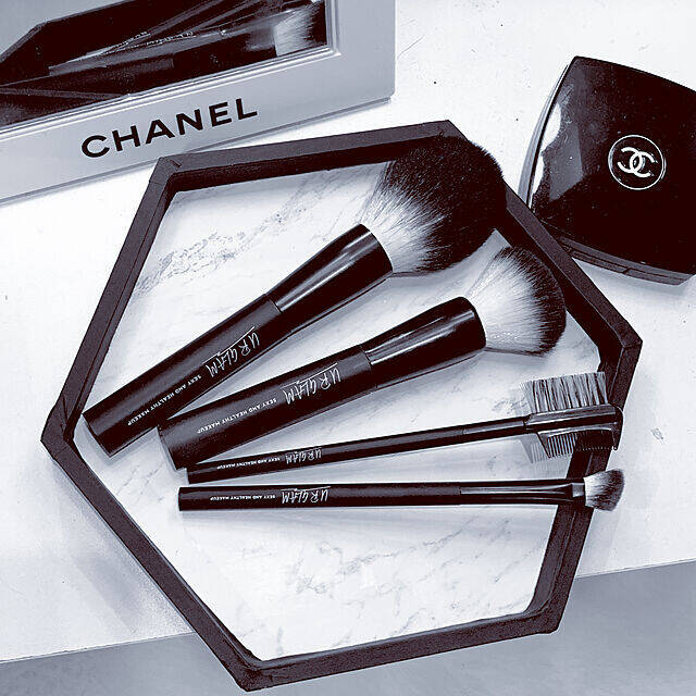 ダイソーで見つけた！プチプラで買えるモノトーンアイテム