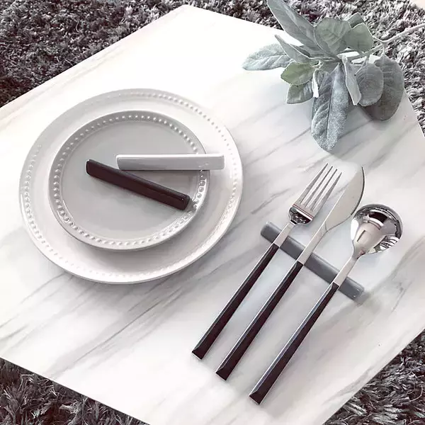 「ダイソーで見つけた！プチプラで買えるモノトーンアイテム」の画像